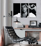Pop art slika na platnu s motivom Tony Montana so zbraňou v ruke u bijelo-sivih nijansama, intenzivna atmosfera, filmski svijet i snaga i moć | Najveći mafiáni na platnu Scarface - Tony Montana so zb...