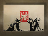 U boho stilu slika na platnu s motivom Street ART – Banksy, more i plaža u ljubičasto-plavih nijansama, višedijelna izvedba, pogodan za dnevnog boravka – glavna