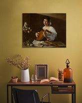 U boho stilu slika na platnu s motivom Michelangelo Caravaggio - Lutnista, cvijeće, violina, muzički motiv, priroda u bijelo-zlatnih nijansama, pogodan za kuhinje – glavna