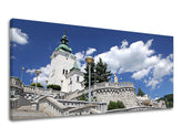 Klasičan slika na platnu s motivom PANORAMA SLOVAČKA, crkva, nebo, religiozni motiv, slovački motiv u bijelo-plavih nijansama, pogodan za hodnika – glavna