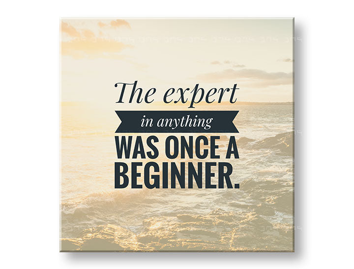 U boho stilu slika na platnu s motivom The expert in anything, okean, talasi, nebo, pejzaž u bež-zlatnih nijansama, priroda | Motivacioni slika za zid The expert in anything – glavna