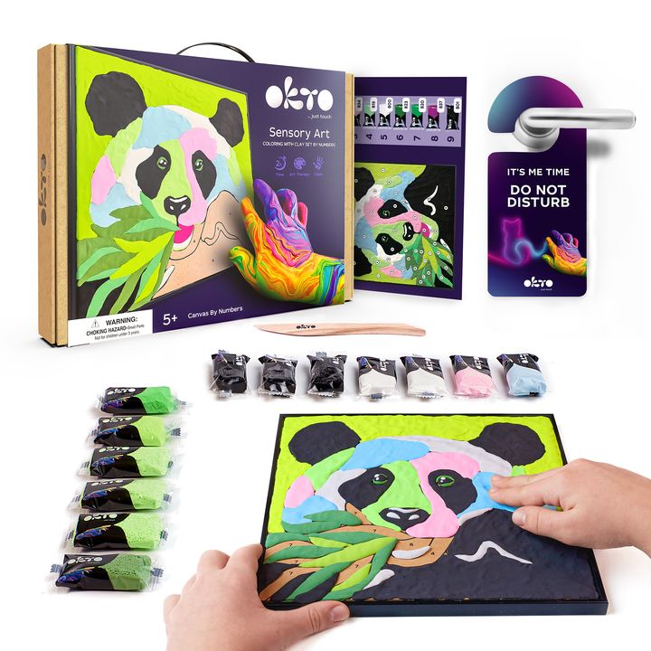 Moderan slika na platnu s motivom bambus u zeleno-ljubičastih nijansama, razigrana atmosfera, priroda i kreativnost | OKTO slikanje samotvrdnúcou hmotou 30 x 30 cm Panda – proizvod