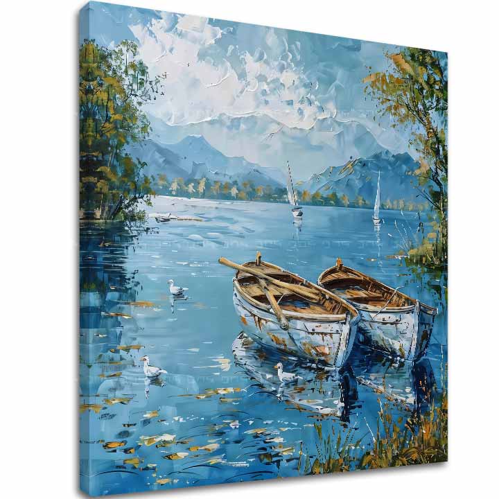 U skandinavskom stilu slika na platnu s motivom Scenéria s loďkami, jezero, planine, drveće, ptice u bijelo-plavih nijansama, mirna atmosfera – glavna