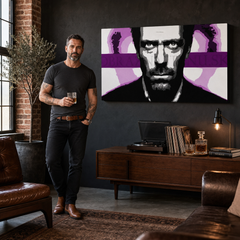Ručno oslikana POP Art Art slika Dr. HOUSE 1 komad 1010 dh – slika u modernom muškom enterijeru, lifestyle vizualizacija. Dominantne boje: crna, bijela, ljubičasta, roza, siva.
