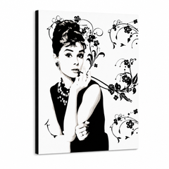 Ručno oslikana POP Art slika Audrey Hepburn ah6 – 3D vizualizacija ručno oslikanog platna na bijeloj pozadini. Dominantne boje: crna, siva, roza.