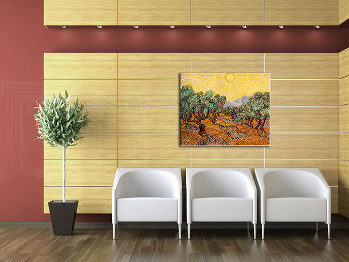Vintage slika na platnu s motivom OLIVOVNÍKY – Vincent van Gogh, sunce, planine, polje, mapa u smeđe-zelenih nijansama okačena u enterijeru kancelarije – enterijer