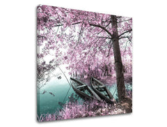 U boho stilu slika na platnu s motivom drveće, pejzaž, cvijeće, priroda u ružičastih nijansama, mirna atmosfera, priroda i samoća, pogodan za spavaće sobe – glavna