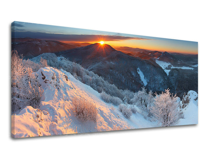 Klasičan slika na platnu s motivom PANORAMA SLOVAČKA, planine, snijeg, drveće, sunce u bijelo-plavih nijansama, mirna atmosfera, pogodan za kancelarije – glavna