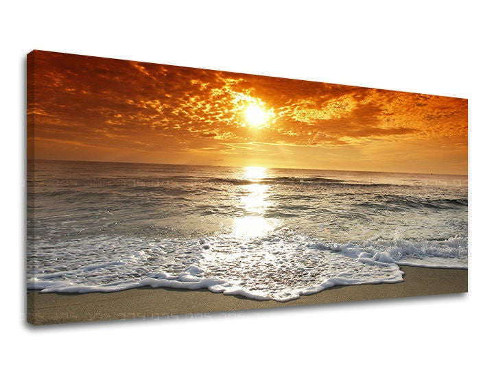 U boho stilu slika na platnu s motivom PANORAMA ZALAZAK SUNCA, okean, zalazak sunca, plaža, talasi u plavo-narandžastih nijansama, mirna atmosfera, pogodan za dnevnog boravka – glavna [XOBZS011E13]