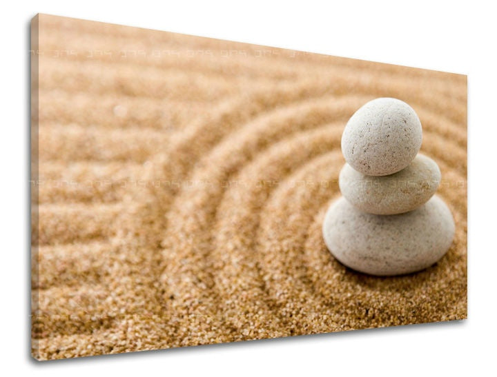 U skandinavskom stilu slika na platnu s motivom FENG SHUI, zen bašta, arhitektura, dječji motiv, more i plaža u bijelo-bežih nijansama – glavna