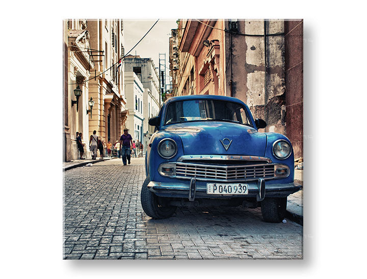 Pop art slika na platnu s motivom MOTO, automobil, mapa, gradski motiv u bež-plavih nijansama, nostalgična atmosfera, gradski život, pogodan za kancelarije – glavna