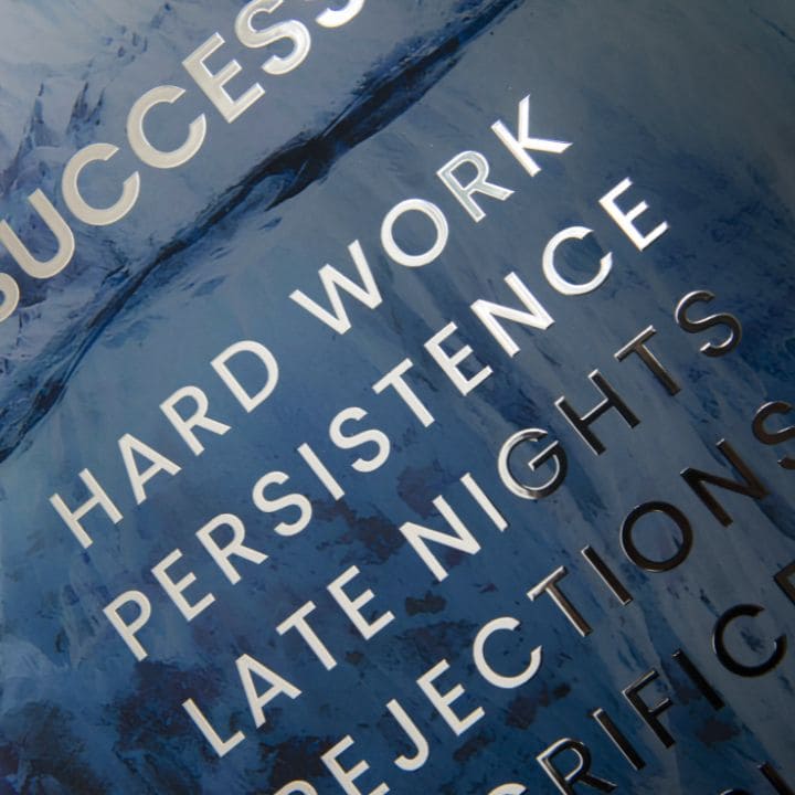 Moderan slika na platnu u srebrnih nijansama | Poster za zid s EXTRA efektom - Iceberg of Success, zidna dekoracija – proizvod, pogled 2
